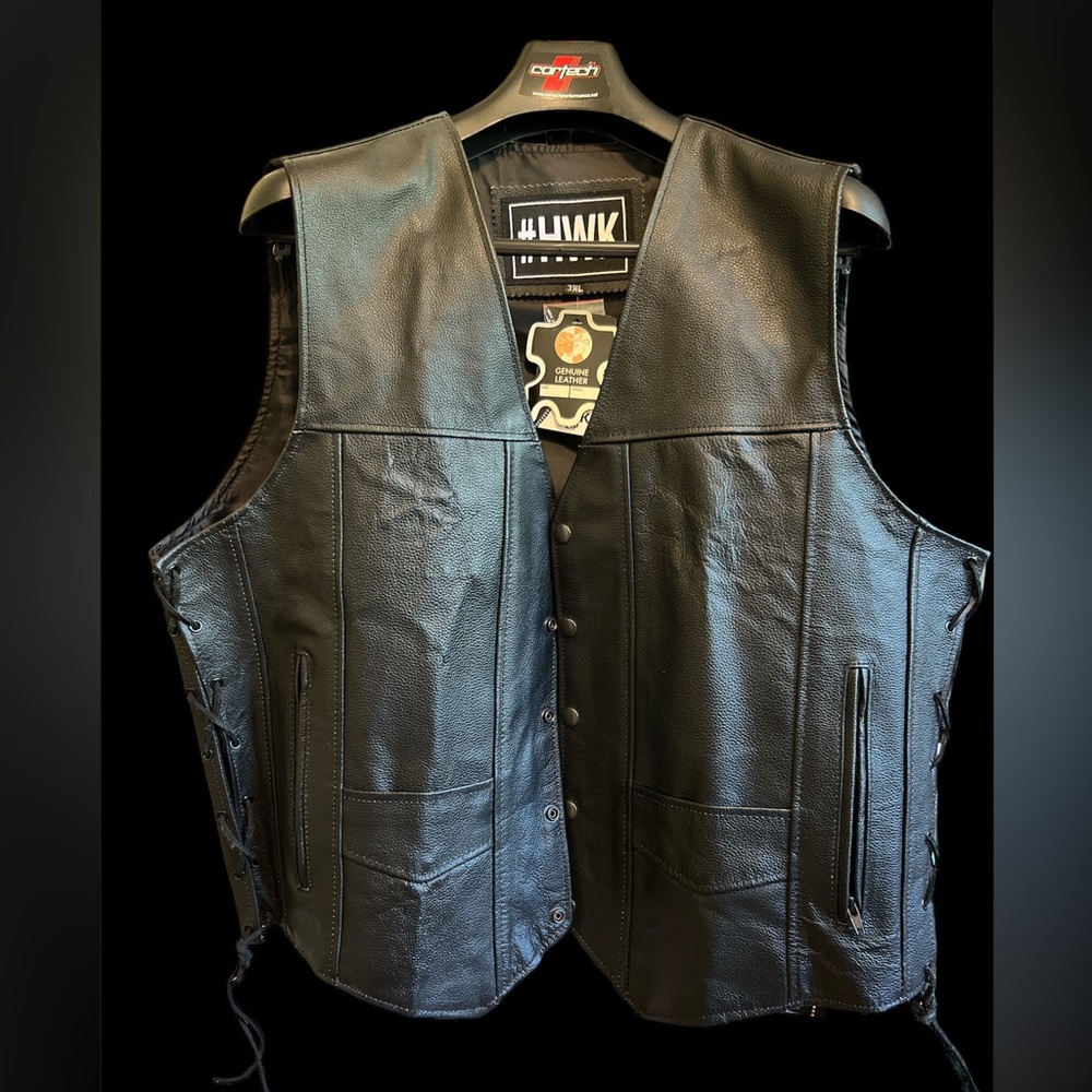 HWK moto riding vest, black, men’s, size 3X. New with tags. Genuine leather.
